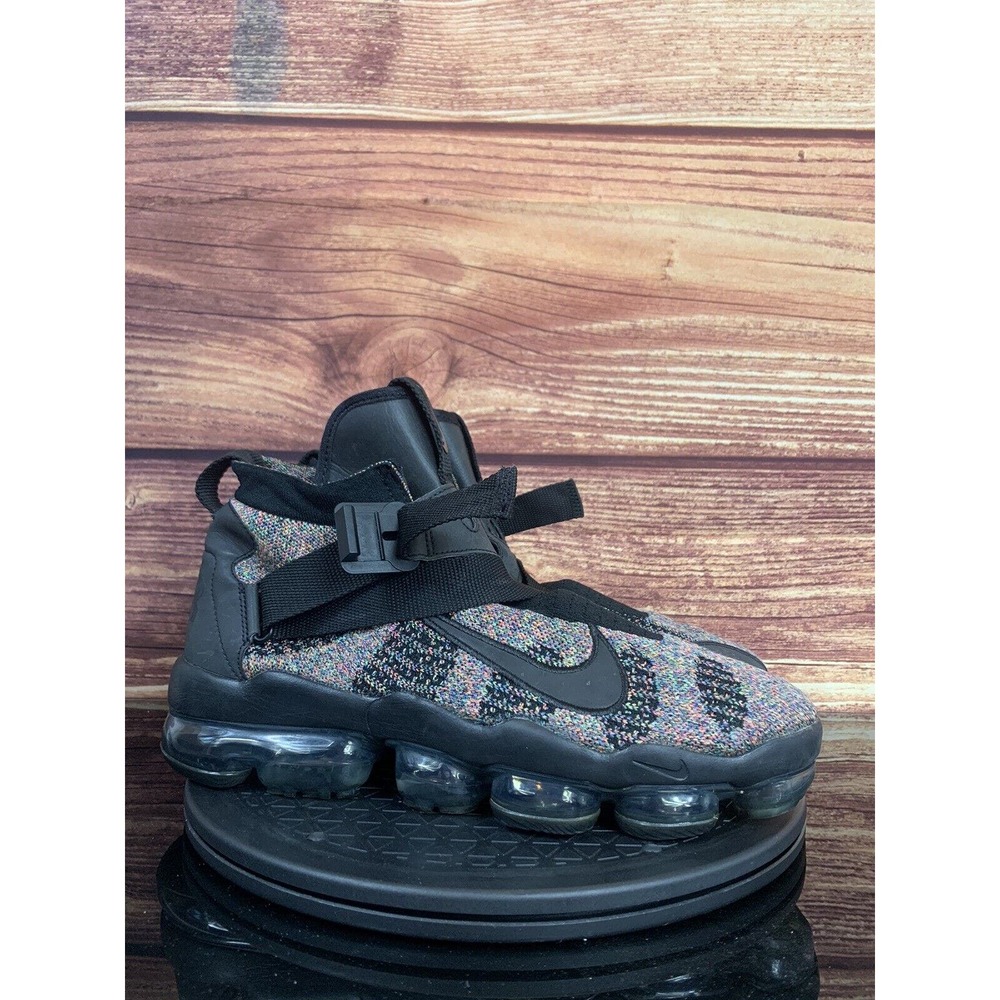 Nike Air VaporMax Premier MultiColored Fkyknit Size 11 Sneakers AO3241-003